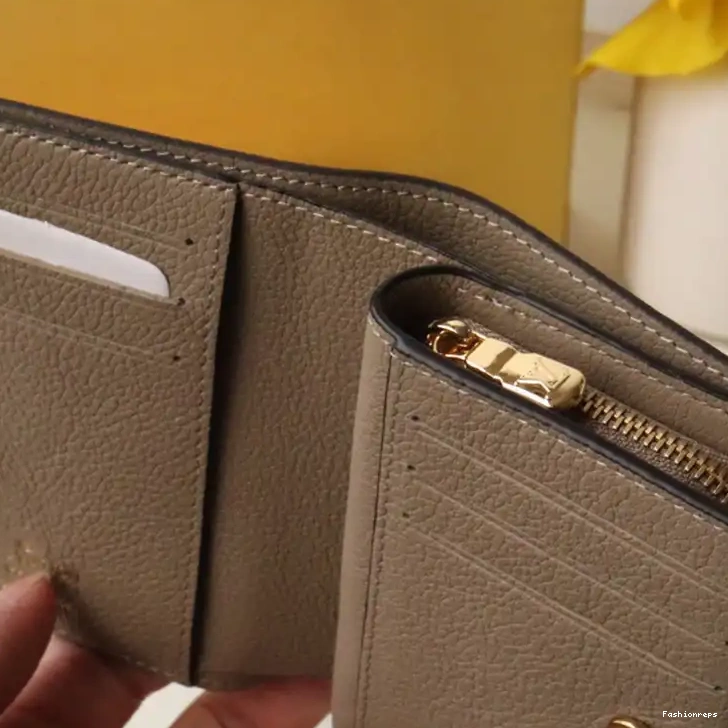 Fashionrepsfam ru LV Bag 2304DJ0051 0627